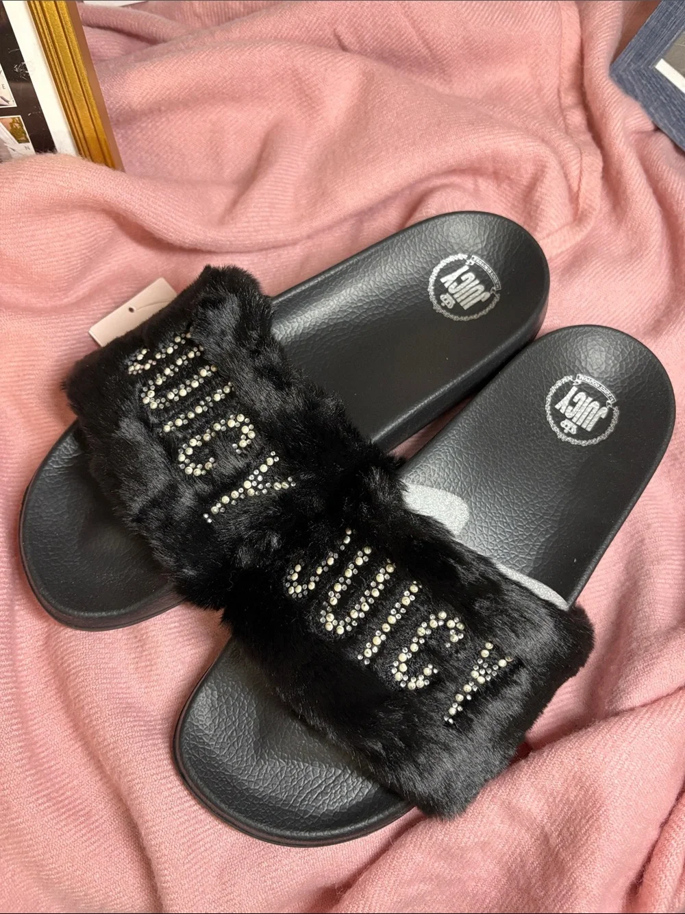 Juicy by Juicy Couture Black Faux Fur Slide Sandals New in Box W8.5 - Picture 5 of 13